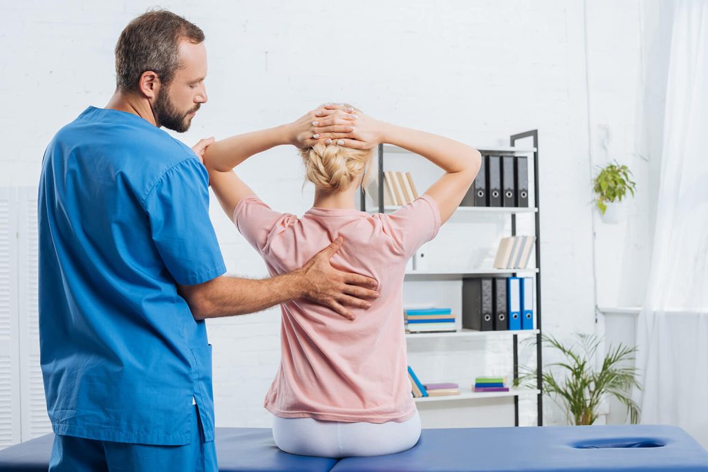 The Power of Alignment: Exploring Chiropractic & Physiotherapy for Pain Relief