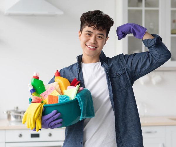 positive-asian-guy-with-cleaning-supplies-showing-2021-09-02-21-27-13-utc.jpg