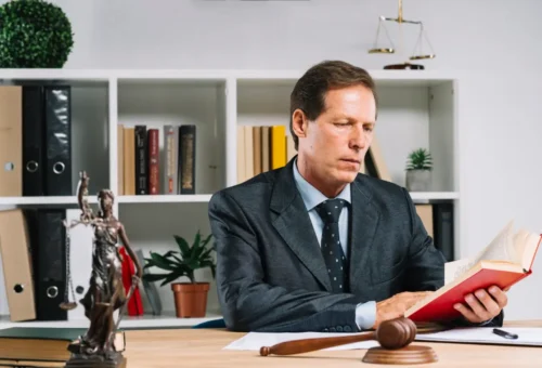 How to Choose the Right Lawyer for Your Case