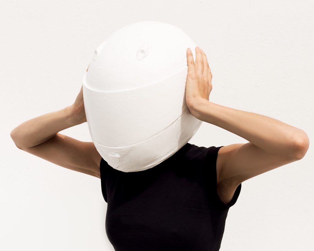 model-in-the-helmet-minimal-art-fashion-.jpg