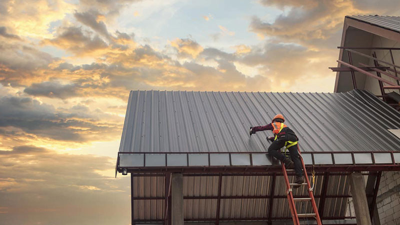 Commercial</br> Roofing